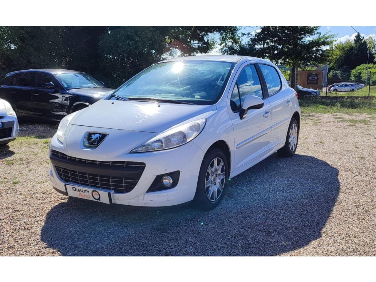 PEUGEOT-207- 1.6 HDi 92 ACTIVE