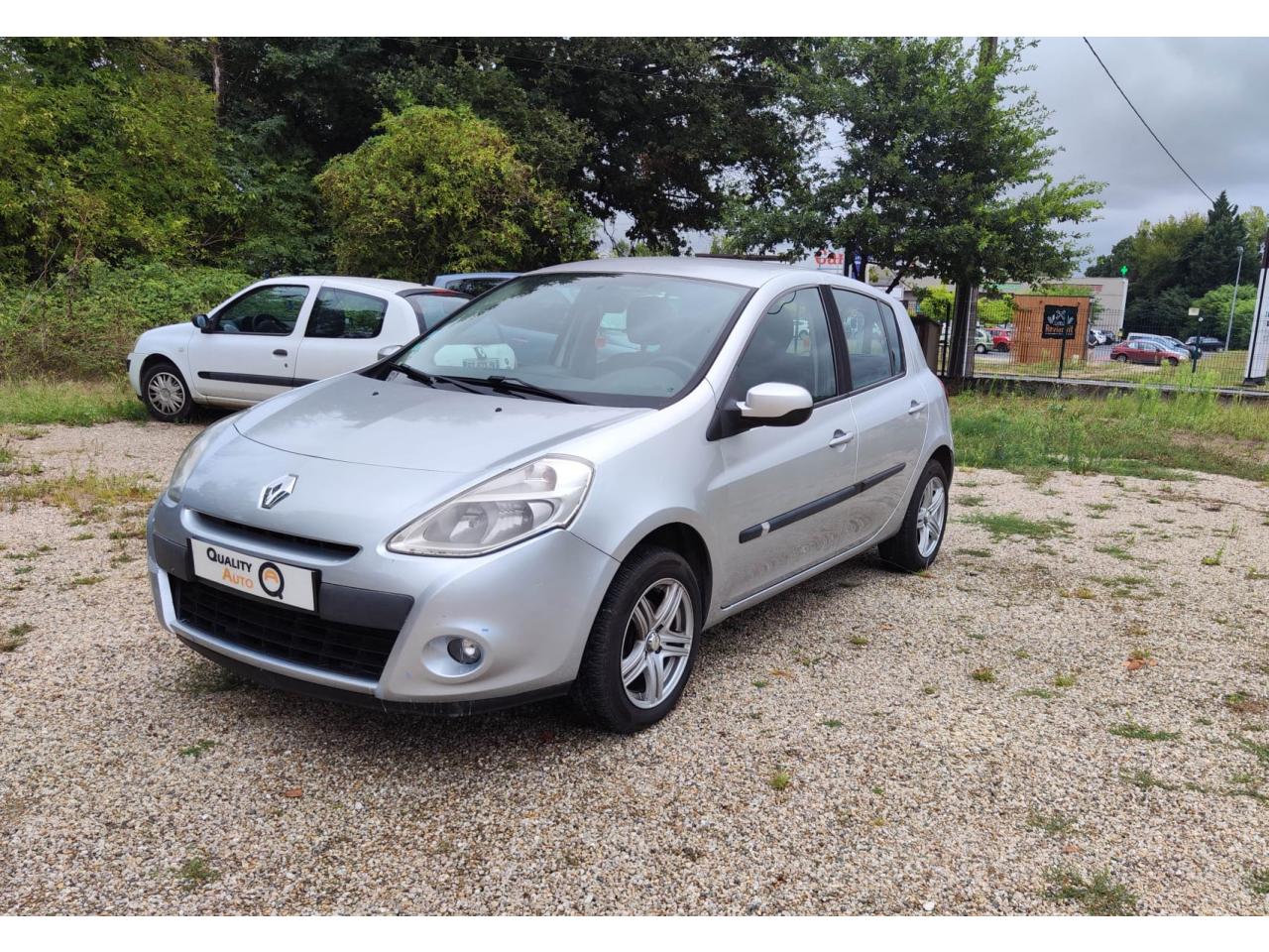 RENAULT-CLIO-1.5 dCi 75 CH